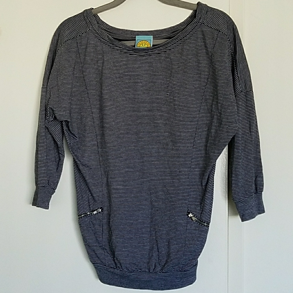 C&C California dolman 3/4 sleeve top size XS